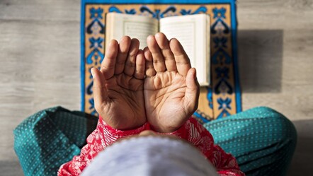 Mevlid kandili 3 ayların başlangıcı mı? Mevlid kandili ve 3 ayların faziletleri - Haberler