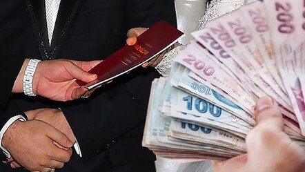 İmzalar atıldı! Evlenene üç asgari ücret hediye - Ekonomi