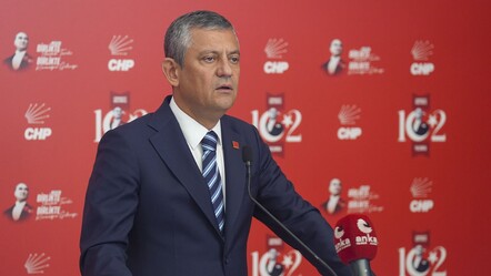 CHP'de kazan kaynarken Özgür Özel'den dikkat çeken açıklama: 9 Eylül'ü bekleyin - Gündem