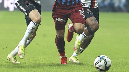 Trabzonspor'da bir transfer daha! Beşiktaş'tan ayrılan Ernest Muçi’den ilk açıklama - Spor
