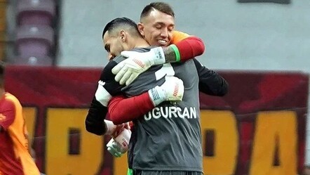 Muslera'dan Uğurcan Çakır'a duygusal mesaj - Spor