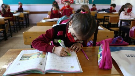 Okullarda ilk hafta yoklama alınır mı, devamsızlık yazılır mı? 8 Eylül'de okullarda eğitim başladı! - Haberler