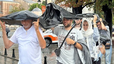 Bir tarafta sağanak bir tarafta sıcak hava! Meteoroloji bölge bölge uyardı - Gündem