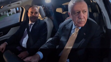 Cumhurbaşkanı Erdoğan direksiyona geçti! Togg'un yeni modeli T10F tam puan aldı - gundem