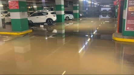 Kadıköy'de AVM otoparkında büyük panik! Herkes aracına koştu - 3. Sayfa