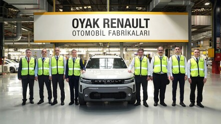 OYAK Genel Müdürü Murat Yalçıntaş, Renault’nun Bursa üssünde üretim hattını inceledi - Ekonomi