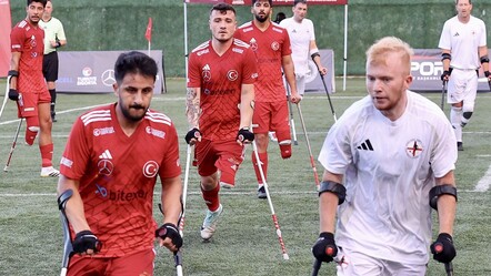 Milliler, İngiltere'ye gol yağdırdı: 5-1 - Spor