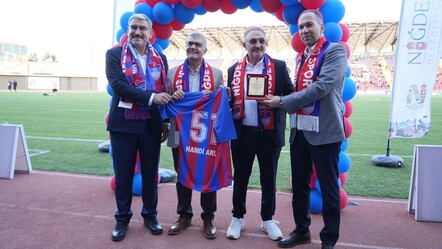 Niğde'de 7 bin 500 kişilik modern stat hizmete girdi - Spor