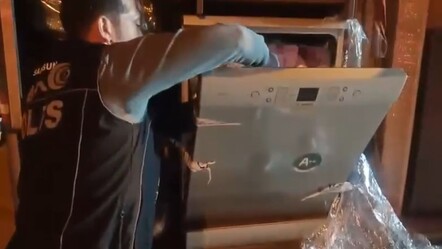 Taşınma görünümlü uyuşturucu sevkiyatı! Bulaşık makinesini açan ekipler şaşkına döndü - 3. Sayfa