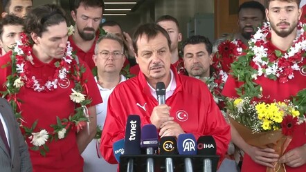 12 Dev Adam yurda döndü! Avrupa ikincisi Milli Takım'a coşkulu karşılama - Spor