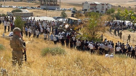 Bir aileyi yok eden saldırıda 24 gözaltı! Cenazedeki detay dikkat çekti - 3. Sayfa