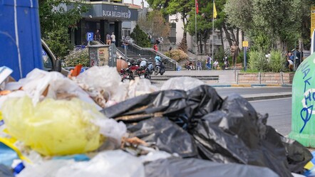 İşçi krizinin çözümü de Buca'yı çöplerden kurtarmadı!  Her sokak başı çöp dağı... - Gündem