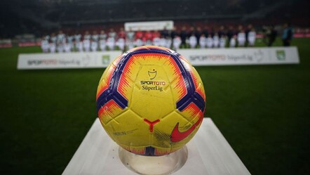 TFF, Süper Lig ekiplerinin kadrolarını duyurdu: Fenerbahçe'de yeni transfer listeye yazılmadı - Spor