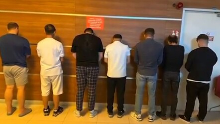 Şehit ailesini yüz binlerce lira dolandırdılar! 11 kişilik çete çökertildi - Gündem