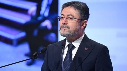 Bakan Yumaklı, Muğla ve Antalya yangınları hakkında açıklama yaptı! - Gündem