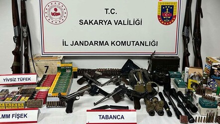 Sakarya'da bir evden cephanelik çıktı, ekipler bile şaşkına döndü! - 3. Sayfa