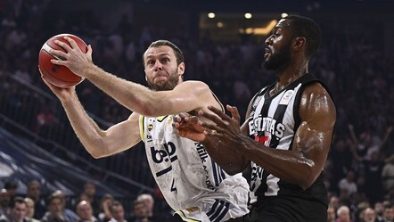 Fenerbahçe - Beşiktaş derbisinde gergin anlar yaşandı - Spor