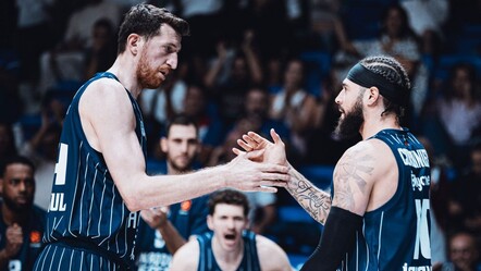 Anadolu Efes, EuroLeague ilk maçında Maccabi'yi devirdi - Spor