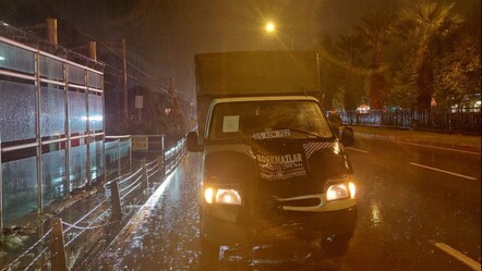 Samsun'da acı kaza! Yolun karşısına geçmek isteyen iki kız arkadaş canından oldu - 3. Sayfa