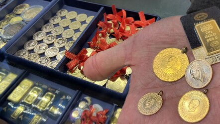 Altın rekor seviyelere yakın: 2 Ekim 2025 gram altın fiyatı kaç TL? - Ekonomi