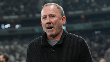 Galatasaraylı taraftarlardan Sergen Yalçın için anlamlı hareket - Spor