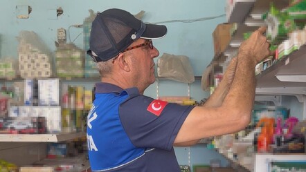 Hepsi çocuklara satılıyordu! Market raflarında 2022 tarihli gıdalar ele geçirildi - Gündem