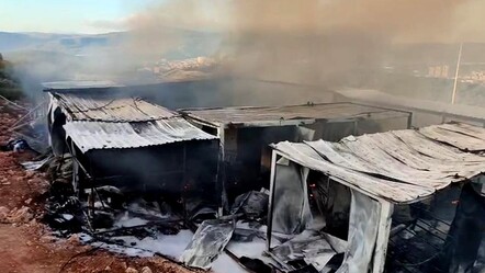 Bilecik'te sıcak saatler! 40 işçi barınıyordu, konteynerler teker teker yandı - 3. Sayfa
