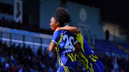 Fenerbahçe derbide 2 golle zafere ulaştı - Spor