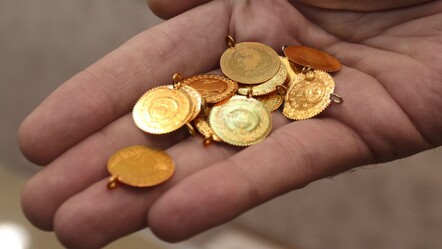 Altın yeni haftaya da rekorla başladı! Ons fiyatı 4 bin dolara doğru... - Ekonomi