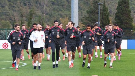 A Milli Takım'da Bulgaristan ve Gürcistan maçı hazırlıkları: Uğurcan Çakır ve Berke Özer yer almadı - Spor