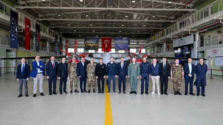 Baykar'a İtalya'dan üst düzey ziyaret: Bayraktar TB3, AKINCI ve KIZILELMA'dan özel uçuş - Ekonomi