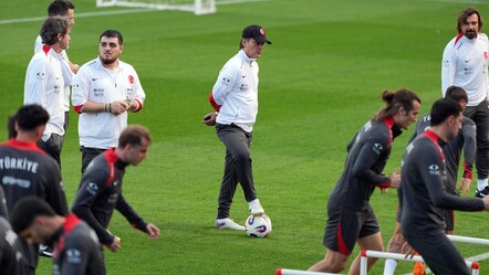 Montella'dan Dünya Kupası açıklaması: Hedefimiz ikinciliği garantilemek - Spor