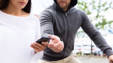 Eşinin telefonunu gasbeden kocaya 7 yıl 4 ay hapis - Gündem