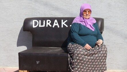Eskişehirlilerden ‘koltuk’lu isyan! Sözünü tutmayan CHP’li belediyeye ders verdiler - Politika