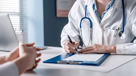 Doktordan ‘yeşil reçete’ vurgunu! Paralar eşinin hesabından çıkmıştı, tutuklandı - Gündem