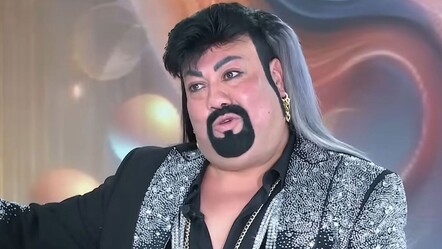 Kobra Murat 20 yaşındaki halini paylaştı: Kızlar bana bakarken yere düşüyordu - Magazin