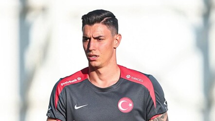Berke Özer Milli takım kampından neden ayrıldı? Milli kaleciden açıklama geldi! - Haberler