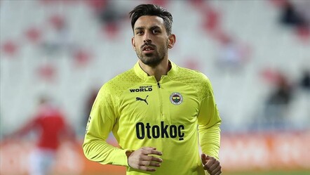 Fenerbahçe'de deprem: İki yıldız resmen kadro dışı bırakıldı - Spor