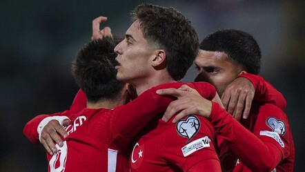 Kenan Yıldız'dan takım arkadaşına övgü: O bir efsane - Spor