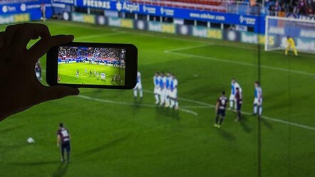 AYM'den kritik karar: TFF'nin 'kaçak maç' yayınlarına erişim engeli yetkisi iptal edildi - Spor