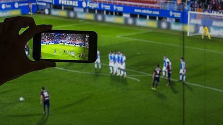 AYM'den kritik karar: TFF'nin 'kaçak maç' yayınlarına erişim engeli yetkisi iptal edildi - Spor