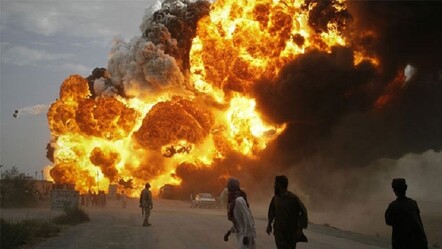 Afganistan'da şiddetli patlama! Çok sayıda ölü ve yaralı var - Dünya