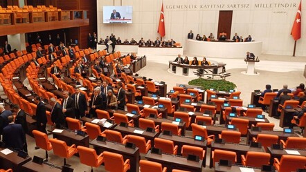 Emlak vergisi, borçlanma primi... Vergi kanunu TBMM'ye sunuldu - Ekonomi