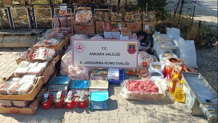 Vatandaşa yedireceklerdi! Ankara'da 1 ton 200 kilogram bozuk et ele geçirildi - Gündem