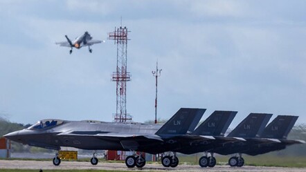 F-35 ve nükleer üslerin gizli dosyaları sızdı! Rus hackerlar İngiltere’de 8 askeri üssü vurdu - Dünya