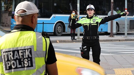 Yeni trafik kanununda caydırıcı adım! İhtara uymayana 200 bin lira ceza yolda - Gündem