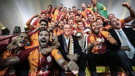 Galatasaray ile 8 kupa kazanan yıldız futbolcu işsiz kaldı: Terim'in gözdesiydi - Spor