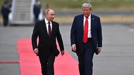 Trump ile Putin görüşmesi ertelendi! Budapeşte'de hazırlıklar durduruldu - Dünya