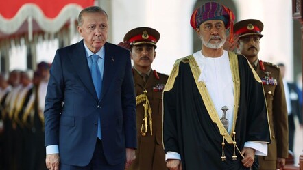 Cumhurbaşkanı Erdoğan, Körfez turunun son ülkesi Umman'a geldi - Gündem