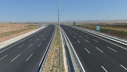 Türkiye yollarında büyük hedef! Ulaşım ağı büyüyor: 30 bin kilometreyi geçecek - Ekonomi